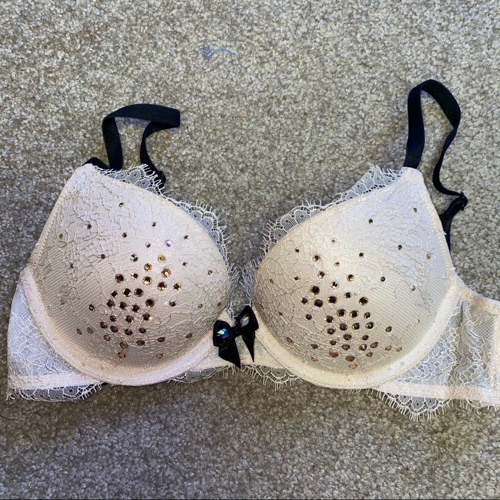 Victoria’s Secret Fashion Show Bra
